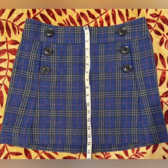 GAP - Picture 3 of 5